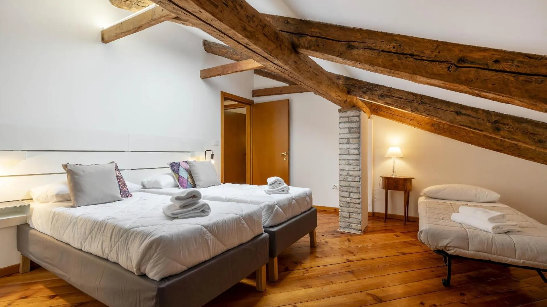 Accademia Sunshine With Terrace Apartment Venice 0*,