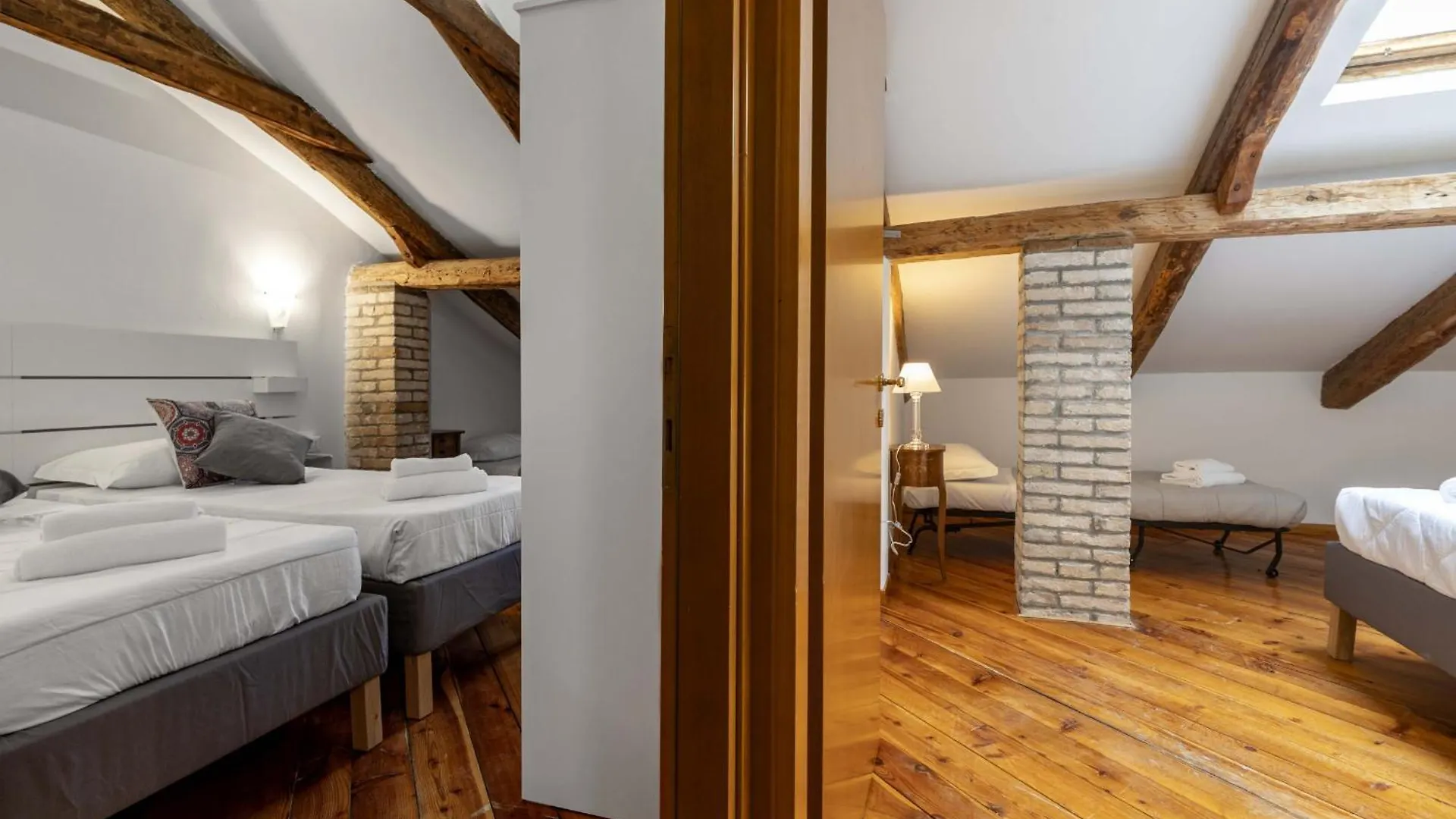 Accademia Sunshine With Terrace Apartment Venice